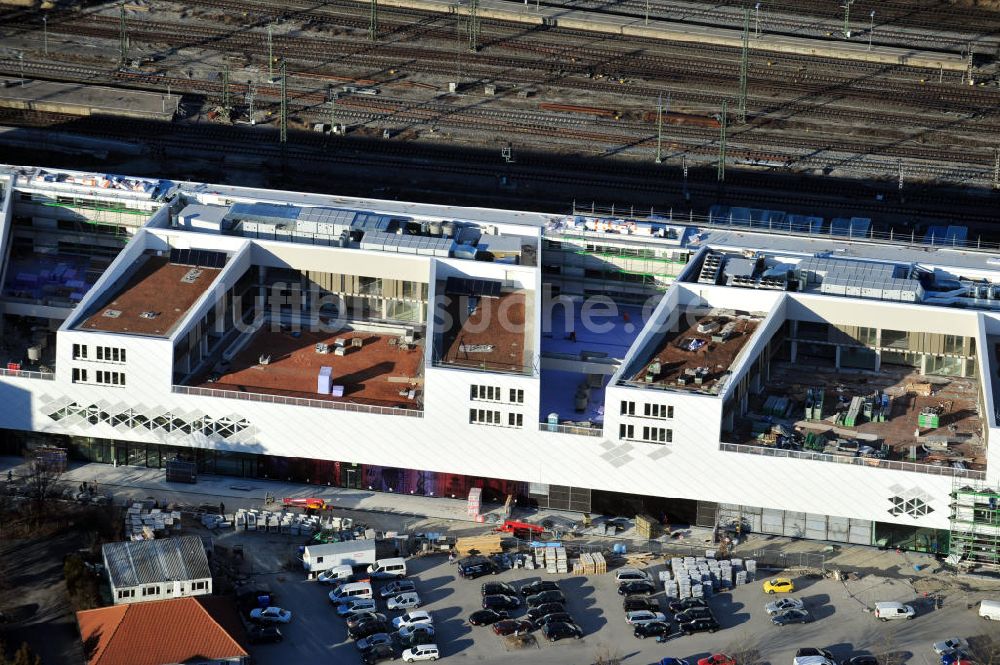 München-Pasing von oben - Neubau des Einkaufszentrums Pasing Arcaden in München-Pasing