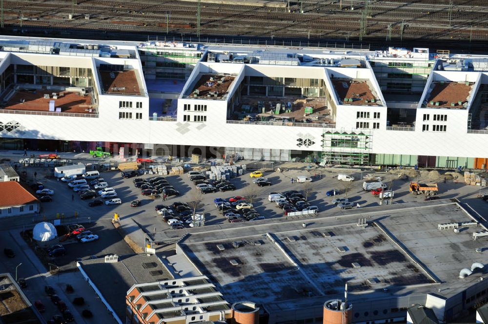 München-Pasing von oben - Neubau des Einkaufszentrums Pasing Arcaden in München-Pasing