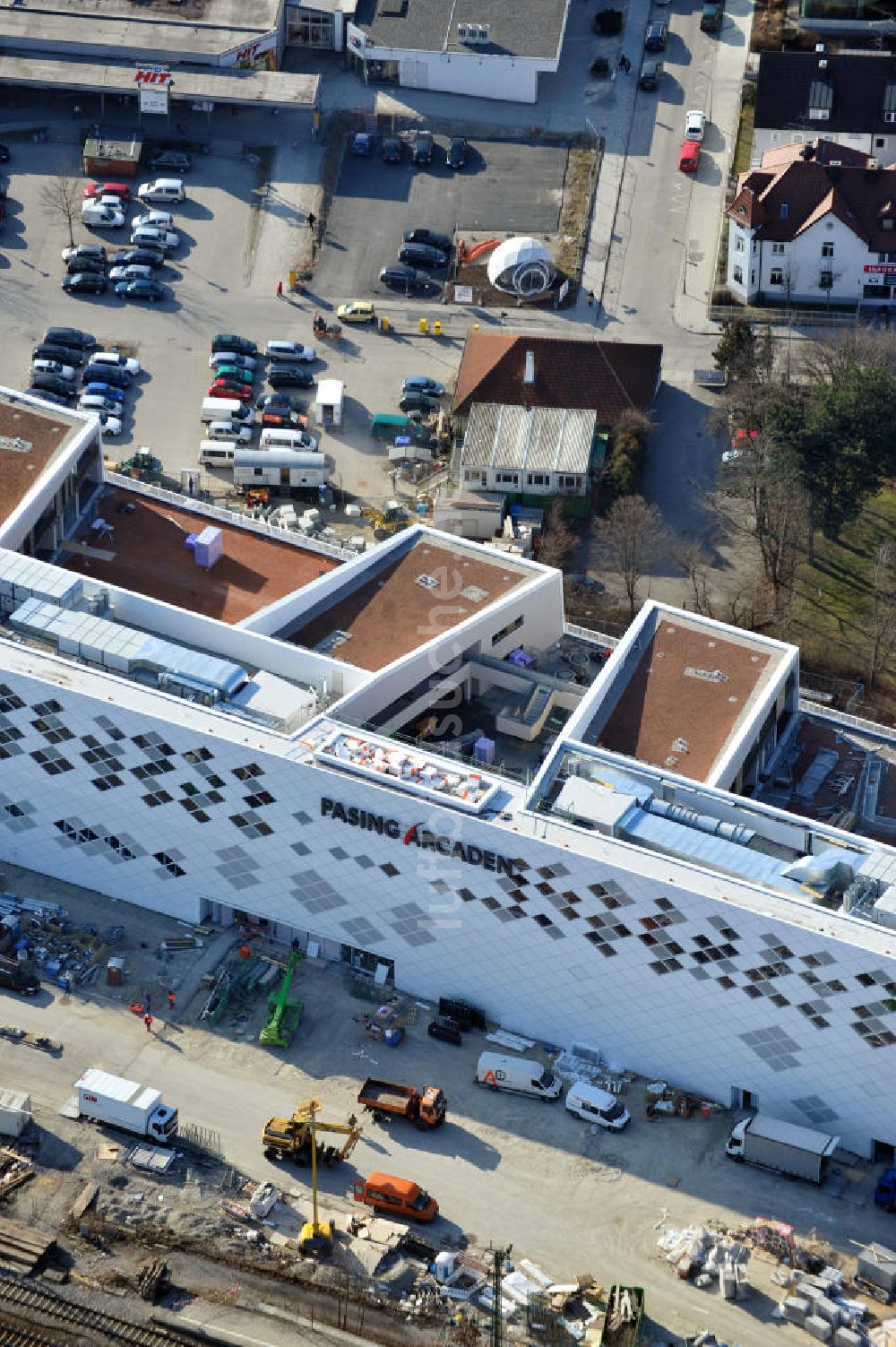 München-Pasing von oben - Neubau des Einkaufszentrums Pasing Arcaden in München-Pasing