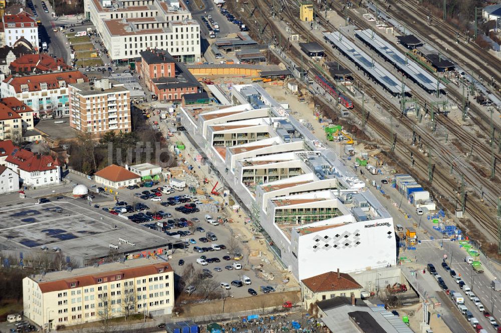 München-Pasing von oben - Neubau des Einkaufszentrums Pasing Arcaden in München-Pasing