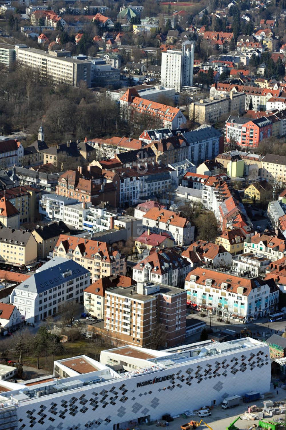 München-Pasing aus der Vogelperspektive: Neubau des Einkaufszentrums Pasing Arcaden in München-Pasing