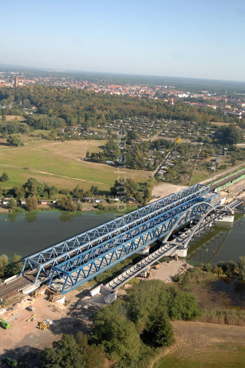 RATHENOW von oben - Neubau der Eisenbahnüberführung Havelbrücke Rathenow