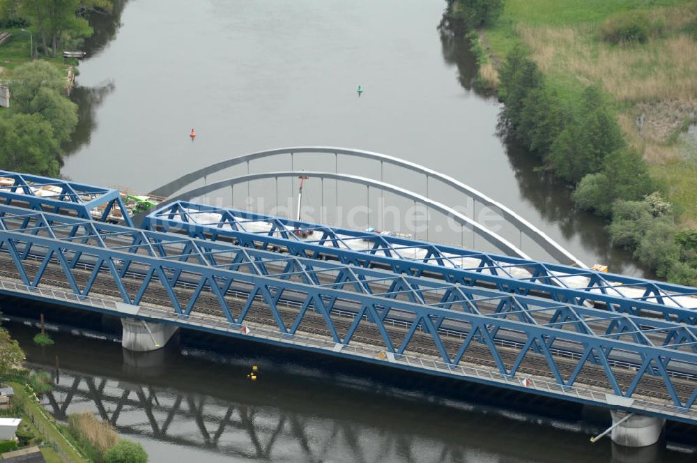 Rathenow von oben - Neubau der Eisenbahnüberführung Havelbrücke Rathenow