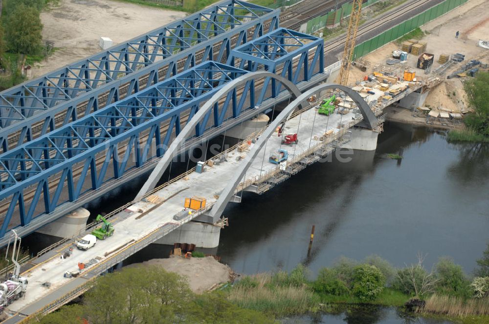 Luftbild Rathenow - Neubau der Eisenbahnüberführung Havelbrücke Rathenow