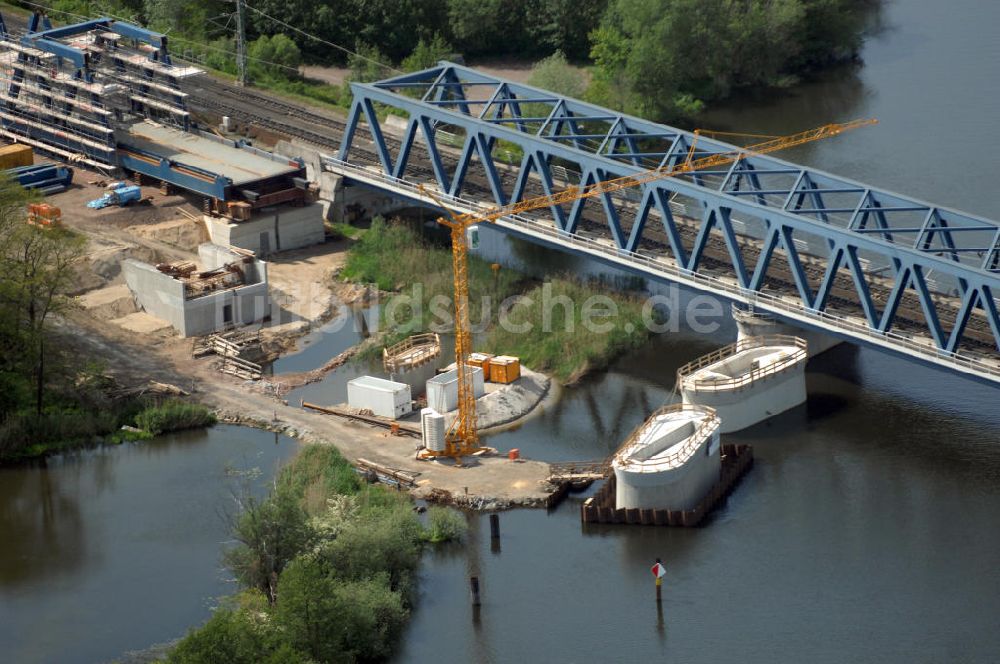 RATHENOW aus der Vogelperspektive: Neubau der Eisenbahnüberführung Havelbrücke Rathenow