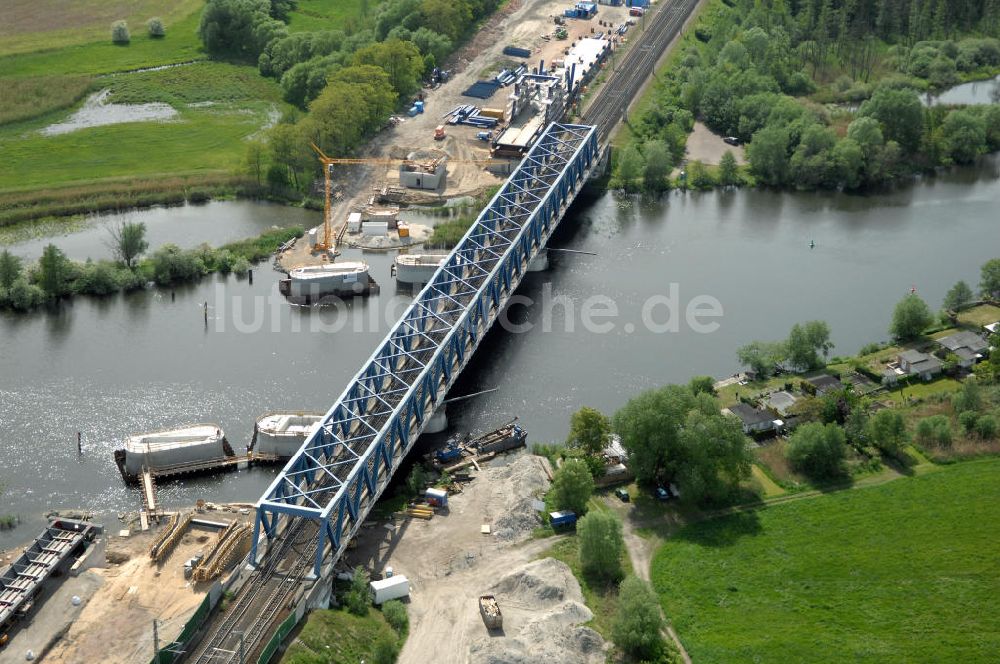 RATHENOW aus der Vogelperspektive: Neubau der Eisenbahnüberführung Havelbrücke Rathenow