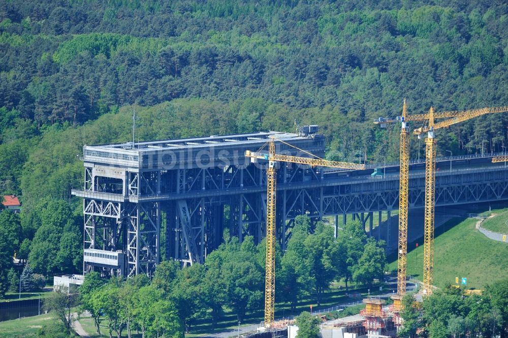 Niederfinow von oben - Neubau und Erweiterungsbaustelle am Schiffshebewerk Niederfinow