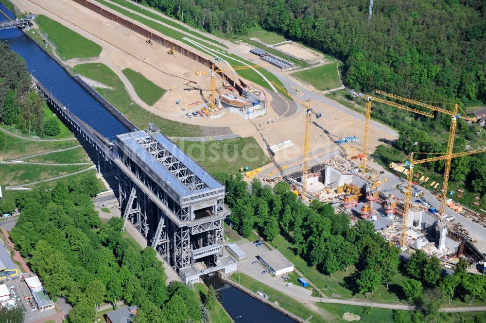 Niederfinow aus der Vogelperspektive: Neubau und Erweiterungsbaustelle am Schiffshebewerk Niederfinow