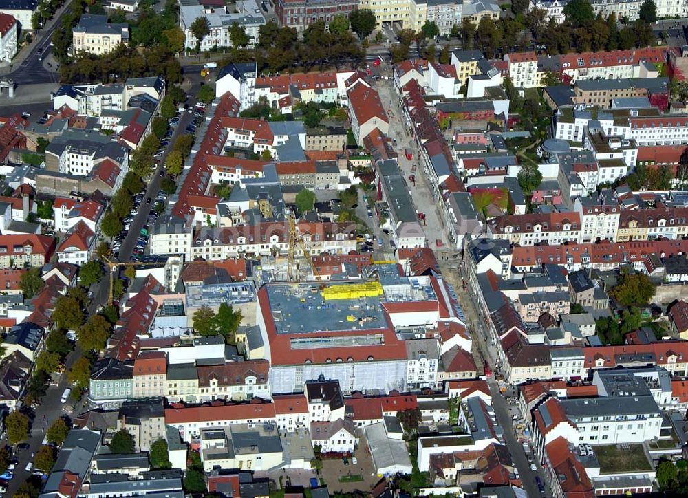 Potsdam von oben - Neubau und Fassaden Rekonstruktion der Karstadt Filiale Potsdam