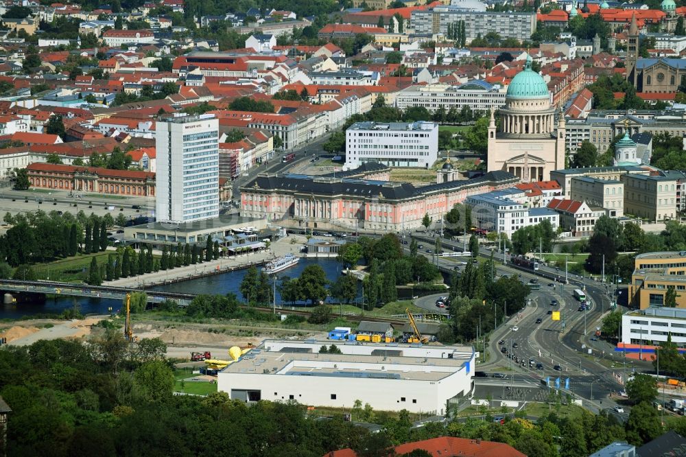 Luftaufnahme Potsdam - Neubau eines Freizeitbades mit Schwimmhalle in Potsdam im Bundesland Brandenburg