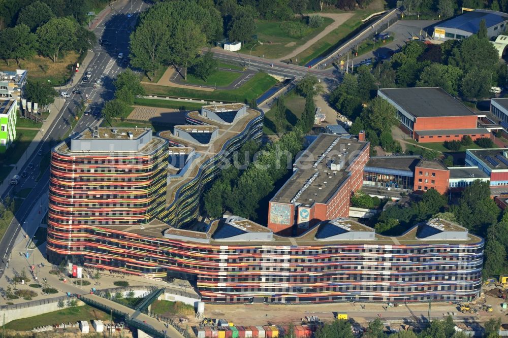 Hamburg aus der Vogelperspektive: Neubau des Gebäude - Komplex der Behörde für Stadtentwicklung und Umwelt in Hamburg - Wilhelmsburg