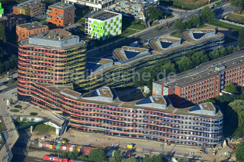 Hamburg von oben - Neubau des Gebäude - Komplex der Behörde für Stadtentwicklung und Umwelt in Hamburg - Wilhelmsburg