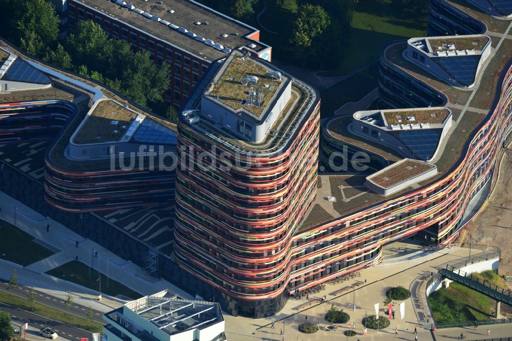 Hamburg von oben - Neubau des Gebäude - Komplex der Behörde für Stadtentwicklung und Umwelt in Hamburg - Wilhelmsburg