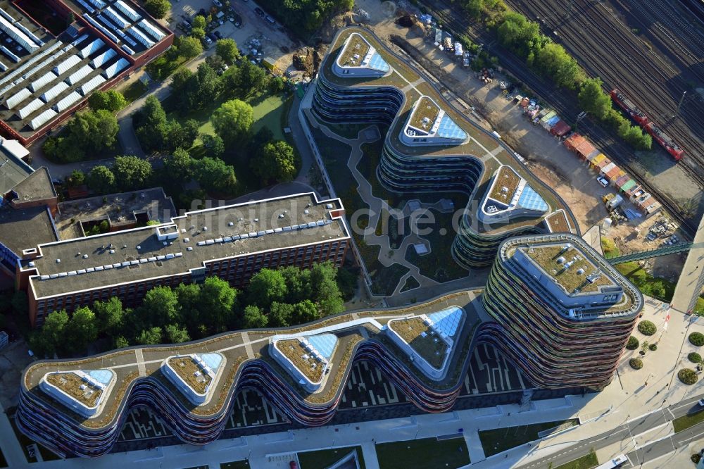 Hamburg von oben - Neubau des Gebäude - Komplex der Behörde für Stadtentwicklung und Umwelt in Hamburg - Wilhelmsburg