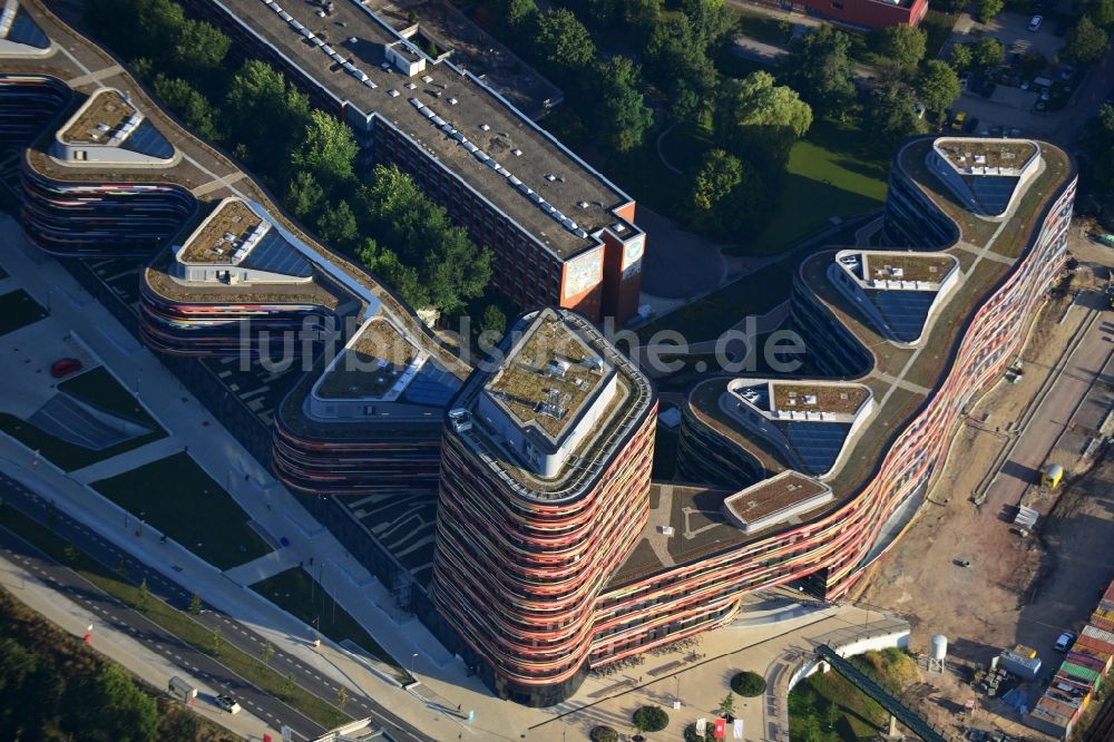 Luftaufnahme Hamburg - Neubau des Gebäude - Komplex der Behörde für Stadtentwicklung und Umwelt in Hamburg - Wilhelmsburg