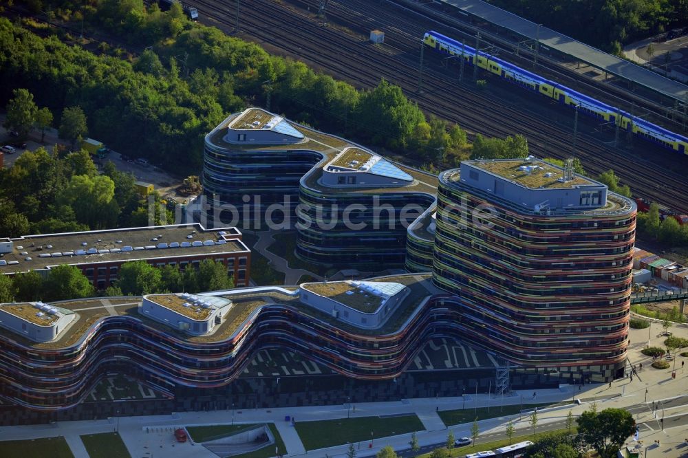 Hamburg von oben - Neubau des Gebäude - Komplex der Behörde für Stadtentwicklung und Umwelt in Hamburg - Wilhelmsburg