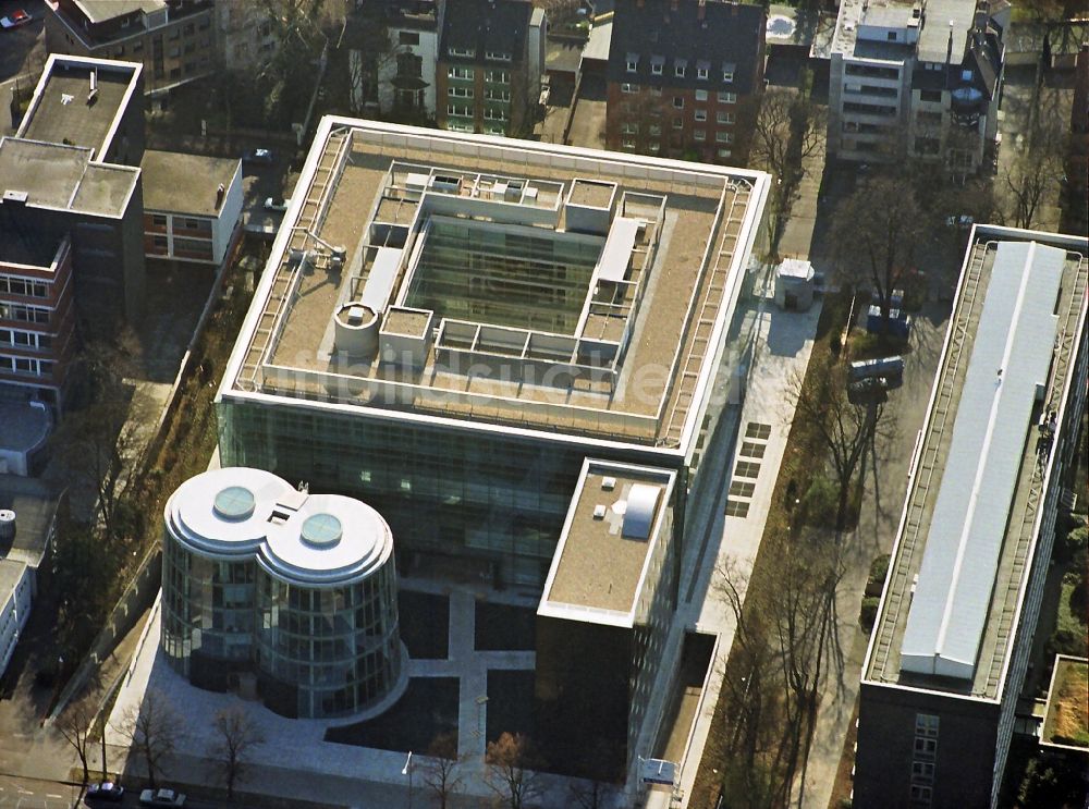 Köln aus der Vogelperspektive: Neubau - Gebäude der Verwaltung der Victoria Versicherung am Sachsenring in Köln in Nordrhein-Westfalen