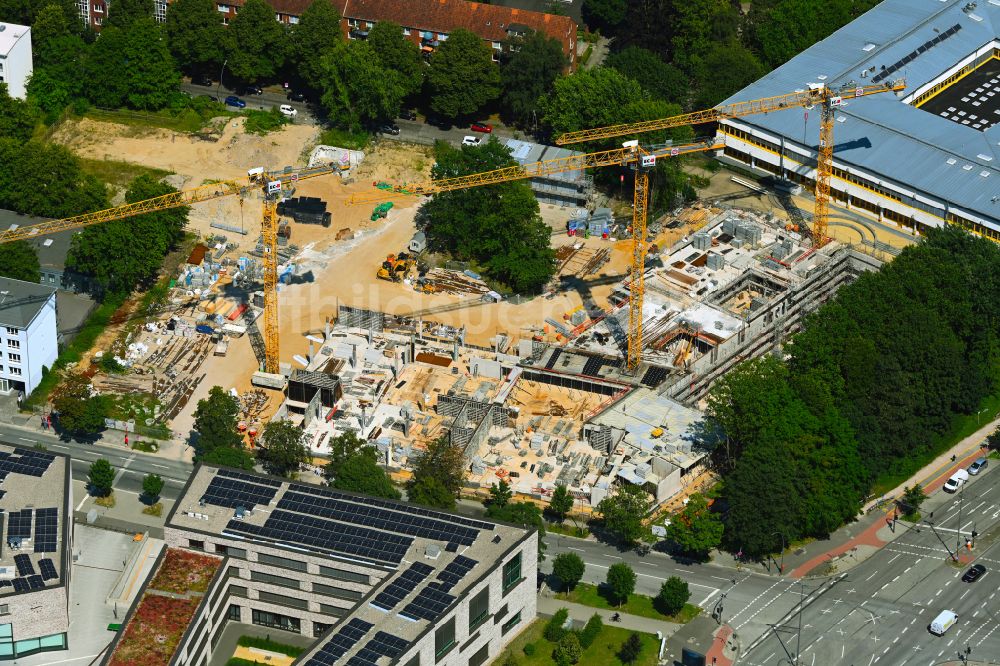 Luftbild Hamburg - Neubau des Gebäudekomplex der Berufsschule Berufs- und Hochschulcampus am Brekelbaums Park in Hamburg, Deutschland