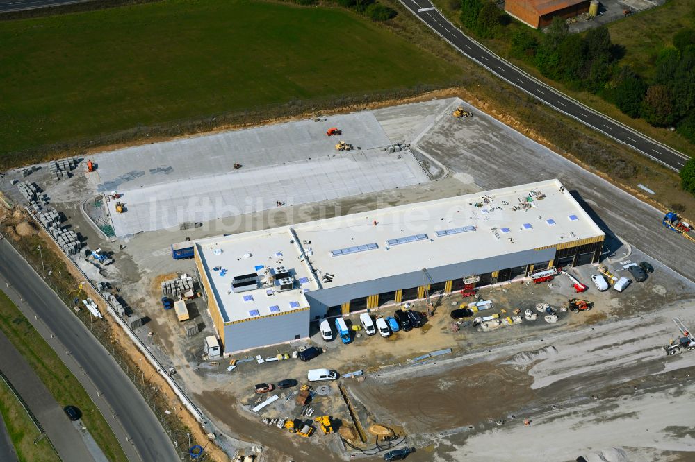 Luftbild Leppersdorf - Neubau Gebäudekomplex und Gelände der LKW- Instandsetzungs- Werkstatt der Daimler Truck - FTA GmbH in Leppersdorf im Bundesland Sachsen, Deutschland