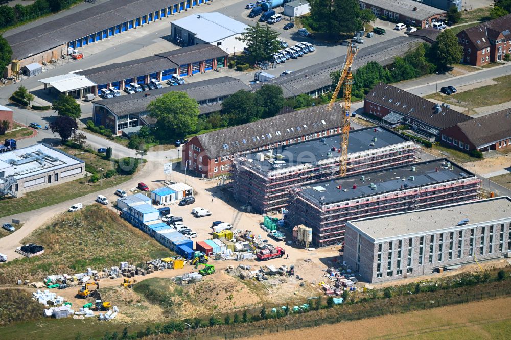 Eutin von oben - Neubau eines Gebäudekomplex der Polizei Unterkunftsgebäude und Einsatztrainingszentrum der Polizeidirektion in Eutin im Bundesland Schleswig-Holstein, Deutschland