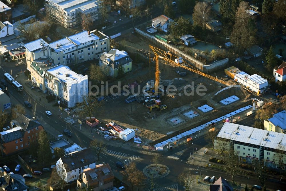 Berlin von oben - Neubau des Gebäudekomplexes des Einkaufszentrum im Ortsteil Mahlsdorf in Berlin, Deutschland