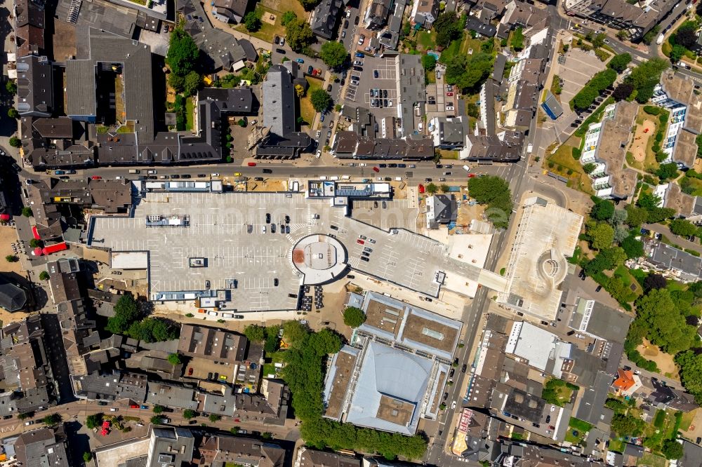 Luftaufnahme Velbert - Neubau des Gebäudekomplexes des Einkaufszentrum „ StadtGalerie “ in Velbert im Bundesland Nordrhein-Westfalen, Deutschland