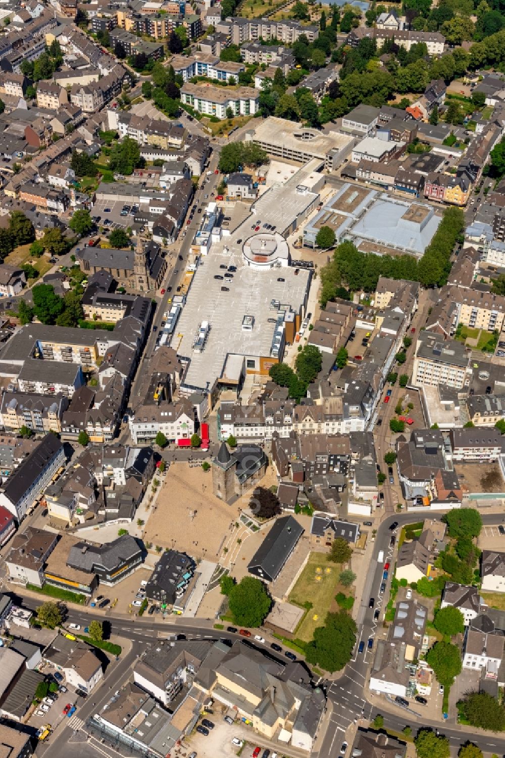 Luftbild Velbert - Neubau des Gebäudekomplexes des Einkaufszentrum „ StadtGalerie “ in Velbert im Bundesland Nordrhein-Westfalen, Deutschland