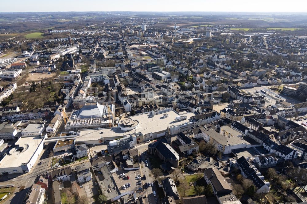 Velbert aus der Vogelperspektive: Neubau des Gebäudekomplexes des Einkaufszentrum „ StadtGalerie “ in Velbert im Bundesland Nordrhein-Westfalen, Deutschland