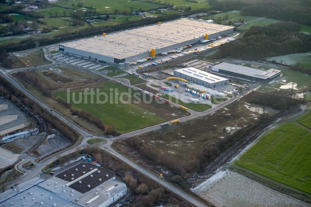 Werne von oben - Neubau eines Gebäudekomplexes auf dem Gelände des Logistikzentrums Amazon Logistik in Werne im Bundesland Nordrhein-Westfalen