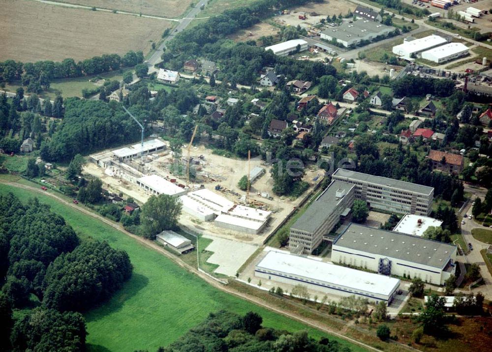 Luftbild Hoppegarten / Brandenburg - Neubau auf dem Gelände des Brandenburgischen Landesverkehrsamtes in Hoppgarten / Brandenburg