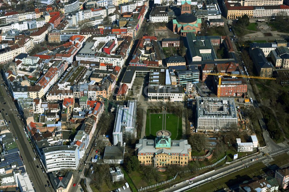 Karlsruhe aus der Vogelperspektive: Neubau des Gerichts- Gebäudekomplex Bundesgerichtshof im Erbgroßherzoglichen Palais in Karlsruhe im Bundesland Baden-Württemberg, Deutschland