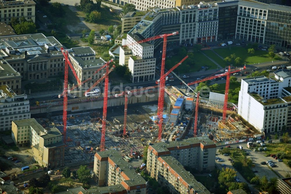 Luftbild Berlin - Neubau eines Gewerbe- und Wohnkomplexes auf dem Wertheim Areal am Leipziger Platz in Berlin - Mitte