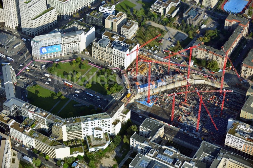 Berlin aus der Vogelperspektive: Neubau eines Gewerbe- und Wohnkomplexes auf dem Wertheim Areal am Leipziger Platz in Berlin - Mitte