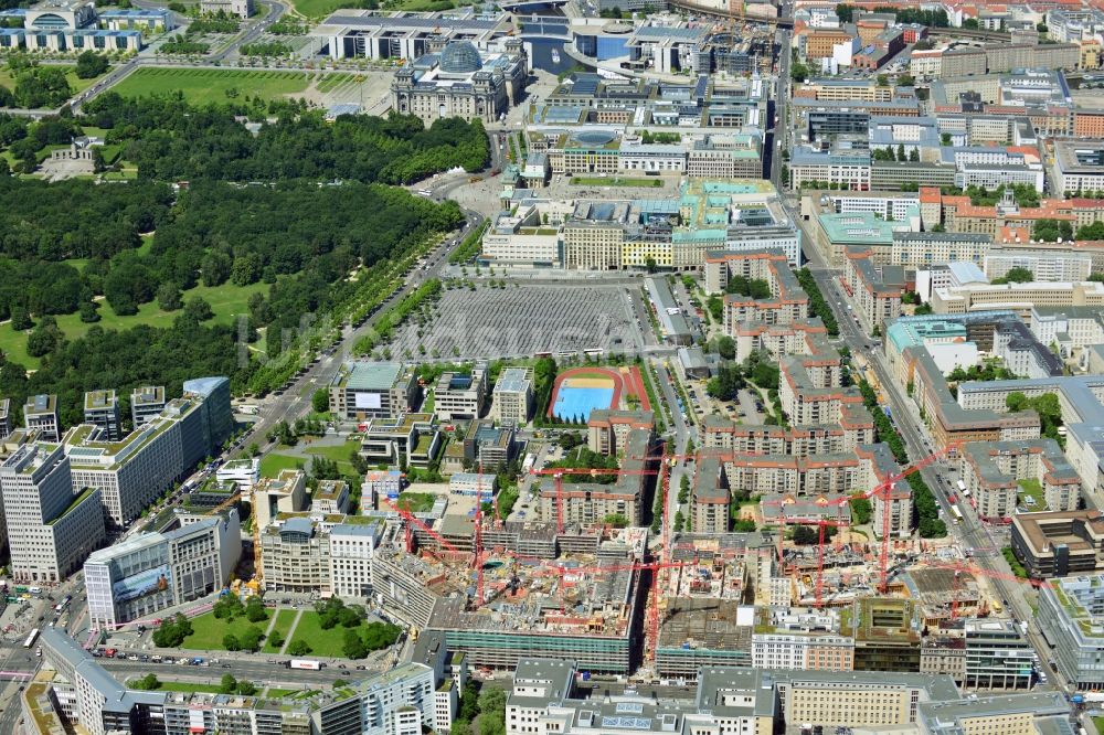 Luftbild Berlin - Neubau eines Gewerbe- und Wohnkomplexes auf dem Wertheim Areal am Leipziger Platz in Berlin - Mitte