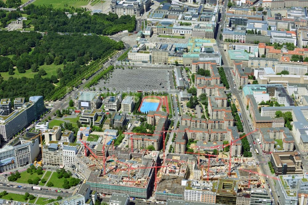 Berlin von oben - Neubau eines Gewerbe- und Wohnkomplexes auf dem Wertheim Areal am Leipziger Platz in Berlin - Mitte