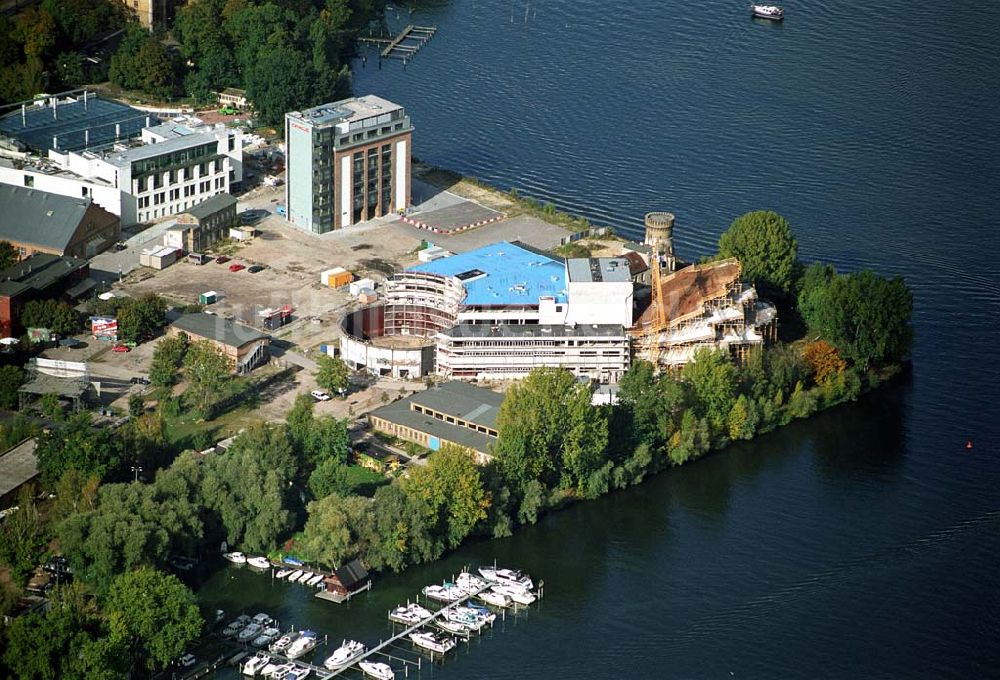 Luftaufnahme Potsdam - Neubau des Hans-Otto-Theaters in Potsdam