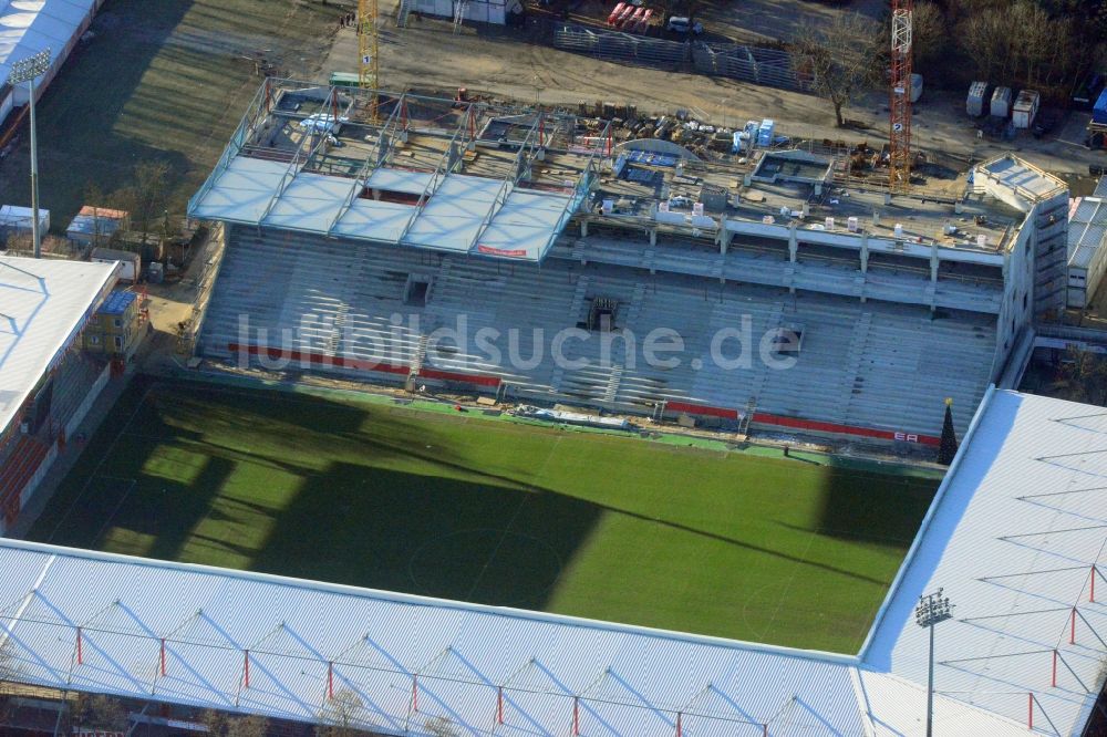 Luftaufnahme Berlin - Neubau der Haupttribüne des Stadions an der Alten Försterei in Berlin