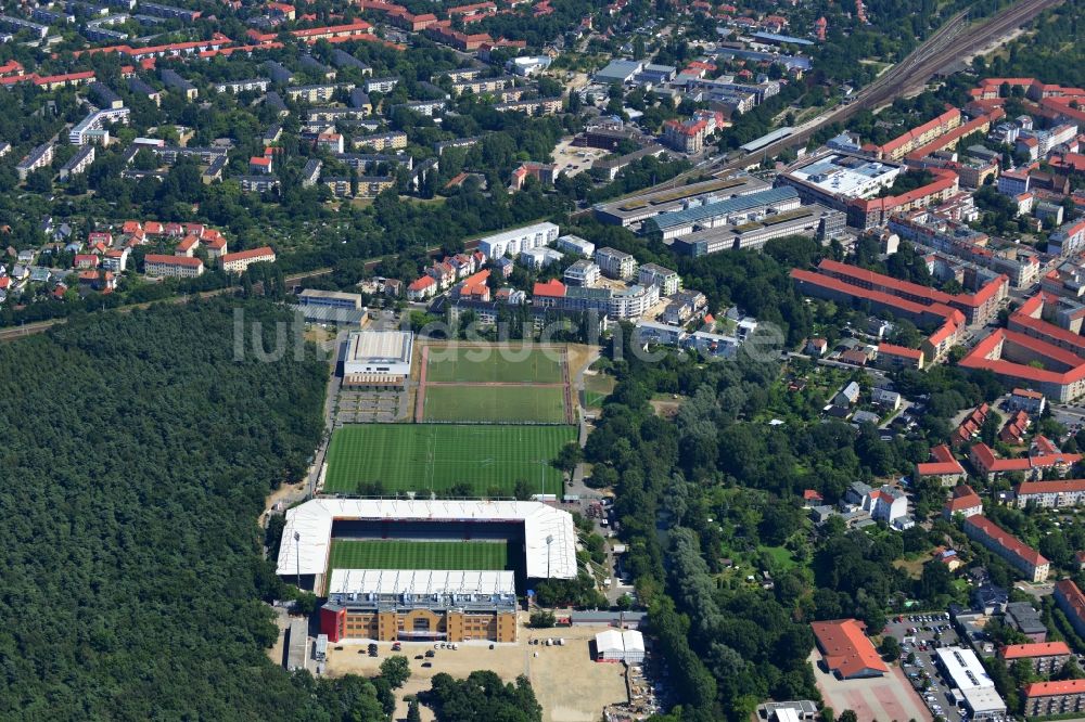 Luftaufnahme Berlin - Neubau der Haupttribüne des Stadions an der Alten Försterei in Berlin