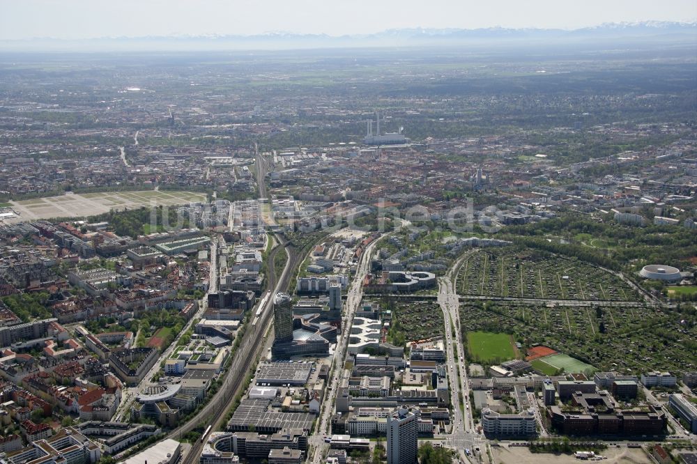 Luftbild München - Neubau- Hochhaus ADAC Zentrale in München