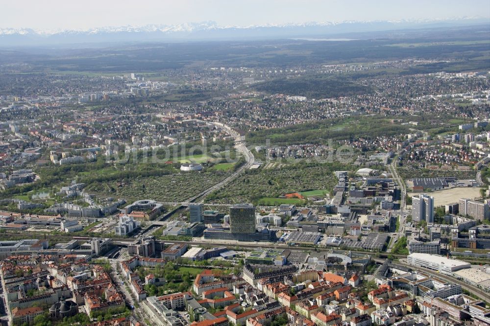 Luftbild München - Neubau- Hochhaus ADAC Zentrale in München