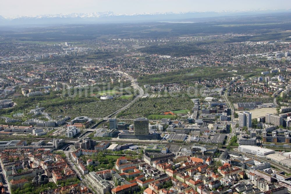 Luftaufnahme München - Neubau- Hochhaus ADAC Zentrale in München