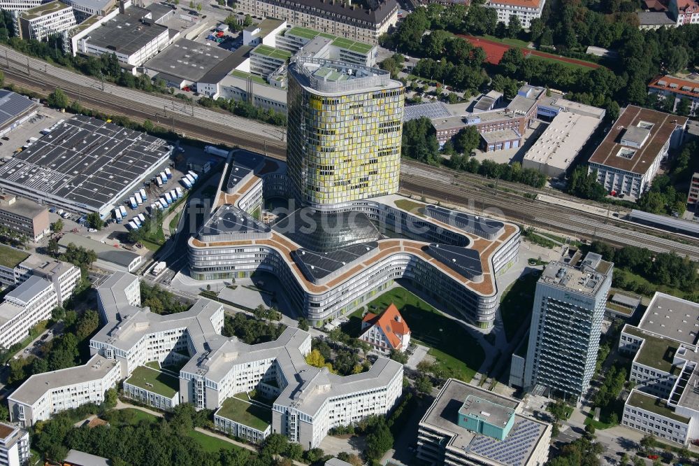 München aus der Vogelperspektive: Neubau- Hochhaus ADAC Zentrale in München im Bundesland Bayern