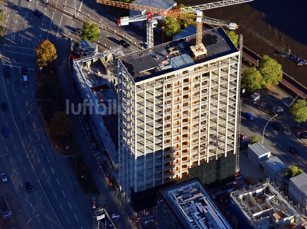 Luftaufnahme Hamburg - Neubau- Hochhaus- Baustelle der Hotelanlage auf dem ehemaligen Spiegel-Gelände an der Willy-Brandt-Straße in Hamburg, Deutschland