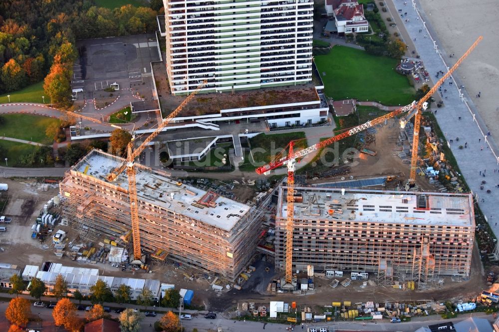 Luftbild Lübeck - Neubau- Hochhaus- Baustelle der Hotelanlage a-ja Resort Travemünde im Ortsteil Travemünde in Lübeck im Bundesland Schleswig-Holstein, Deutschland