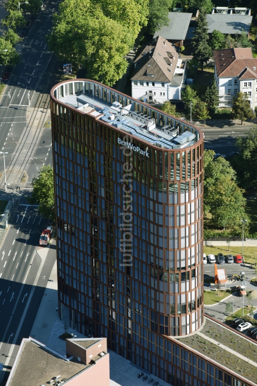 Luftbild Braunschweig - Neubau des Hochhauses am BRAWOPARK der Volksbank in Braunschweig im Bundesland Niedersachsen