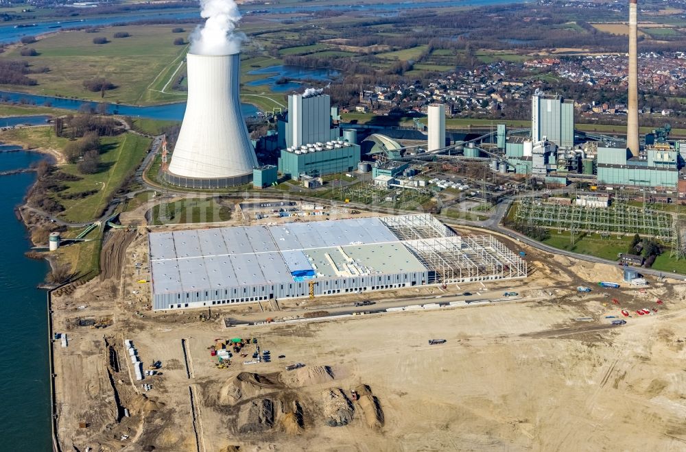 Duisburg von oben - Neubau eines Hochregal- Lager-Gebäudekomplex und Logistikzentrum auf dem Gelände des logport VI in Duisburg im Bundesland Nordrhein-Westfalen, Deutschland