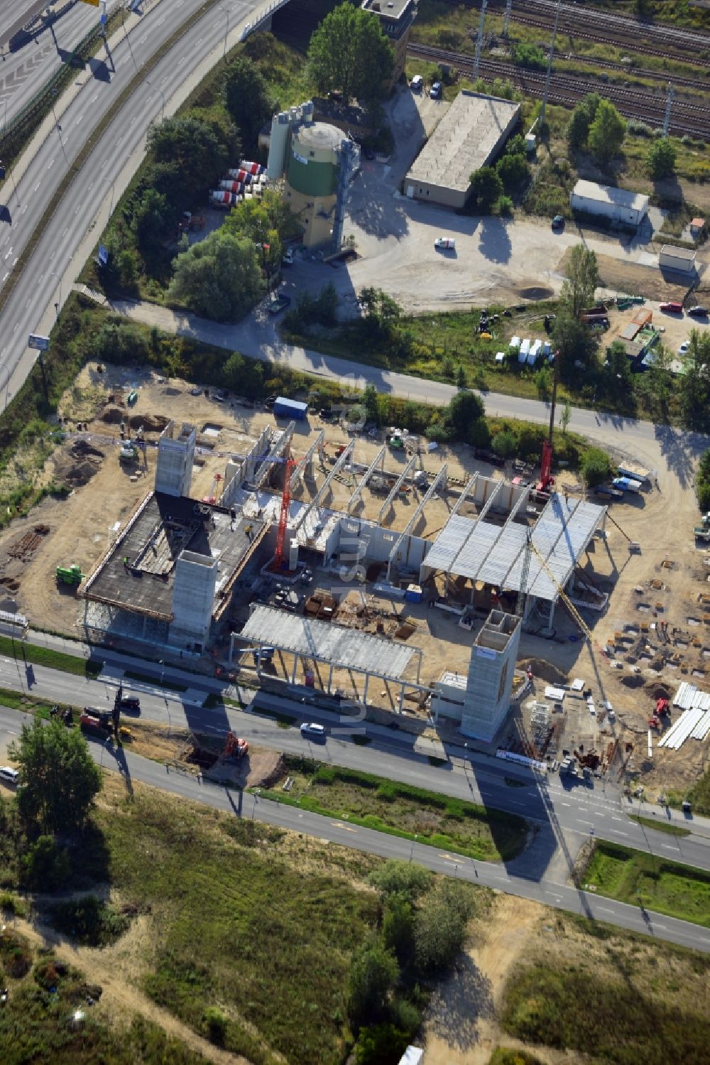 Luftaufnahme Schönefeld - Neubau einer Industriehalle in der Hans-Grade-Allee in Schönefeld im Bundesland Brandenburg