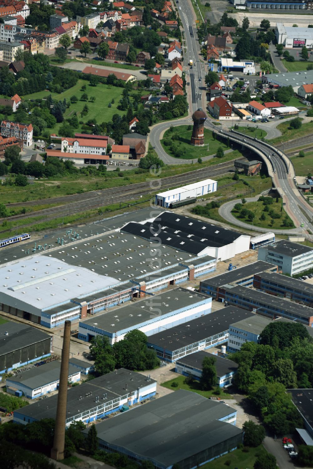 Halberstadt aus der Vogelperspektive: Neubau der Instandhaltungswerkstatt und Ausbesserungswerk für Zug- Waggons in Halberstadt im Bundesland Sachsen-Anhalt, Deutschland