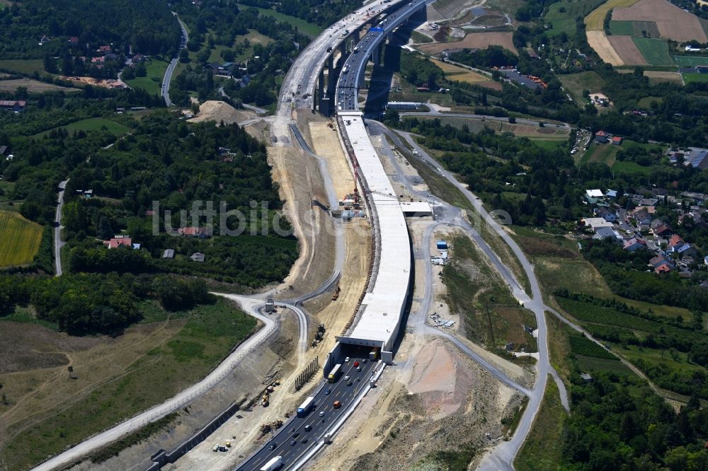 Luftbild Würzburg - Neubau des Katzenbergtunnel der BAB A3 im Ortsteil Heidingsfeld in Würzburg im Bundesland Bayern, Deutschland