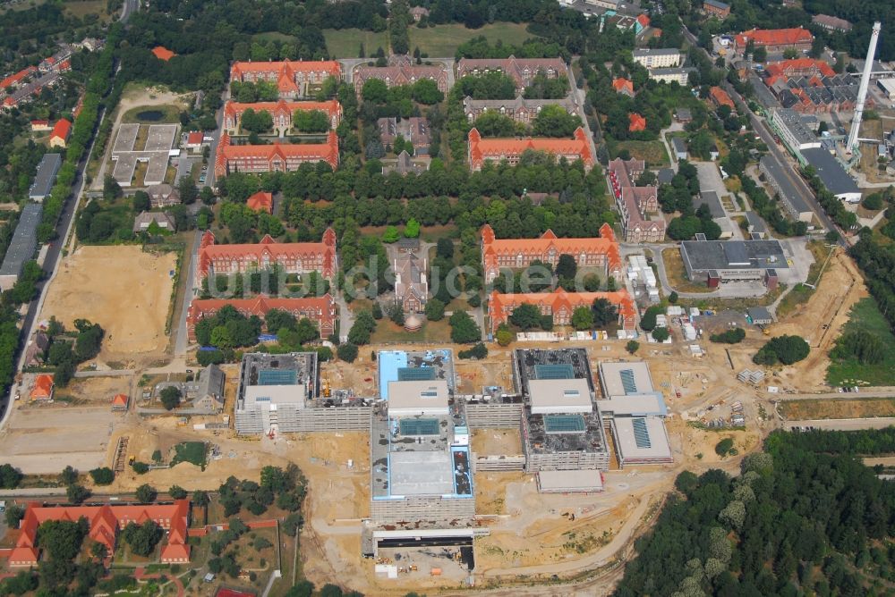 Luftbild Berlin - Neubau Klinikgelände des Krankenhauses Helios Klinikum Berlin-Buch im Ortsteil Buch in Berlin, Deutschland